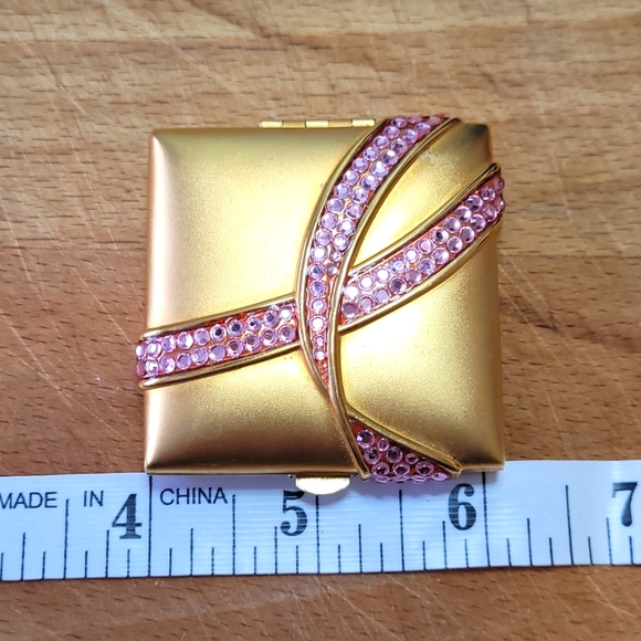 Estee Lauder Other - Estee Lauder Lucidity Pink Ribbon Compact